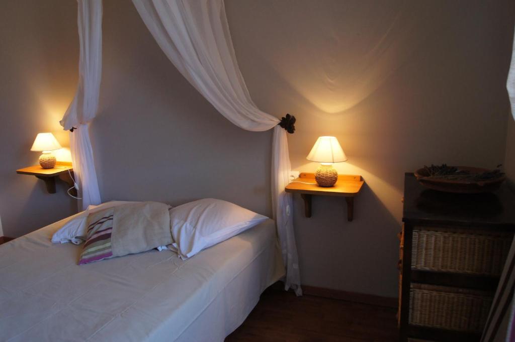 La Claveliere Hotel Saint-Auban-sur-lʼOuvèze Quarto foto
